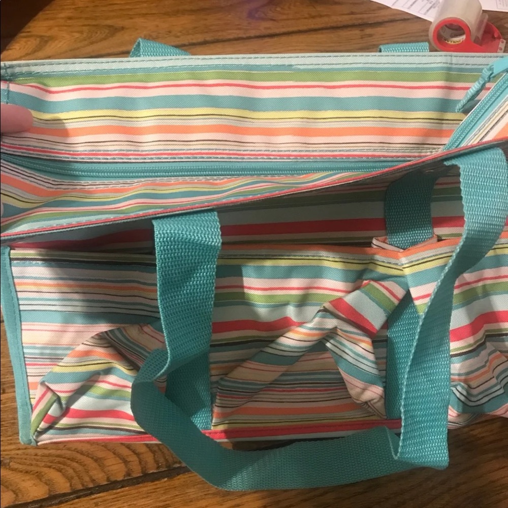 Thirty-one tote - Picture 4 of 4